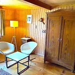 Thun Alps Scenic Views And Concierge By Swisshut Darligen