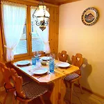 Chalet Thun Alps Scenic Views And Concierge By Swisshut Darligen