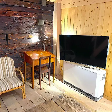 Lake Thun Alps Scenic Views And Concierge By Swisshut * Därligen