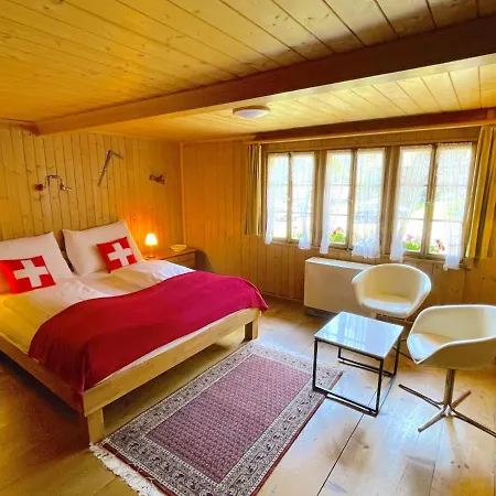 Swisshut Stunning Views Alps - Erli Darligen