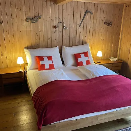 シャレー Thun Alps Scenic Views And Concierge By Swisshut *